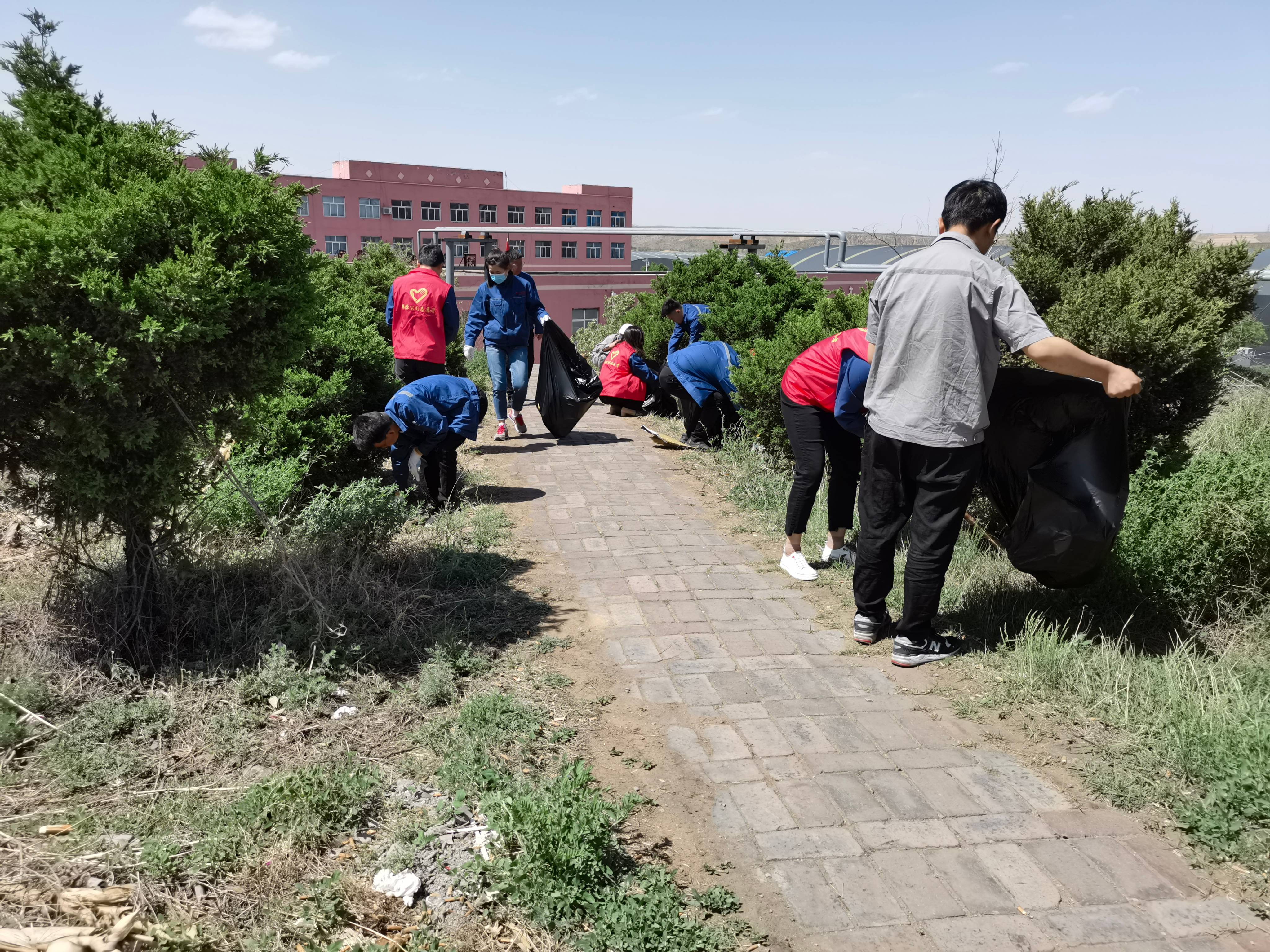 1621849541764889.jpg 1621849541764889.jpg