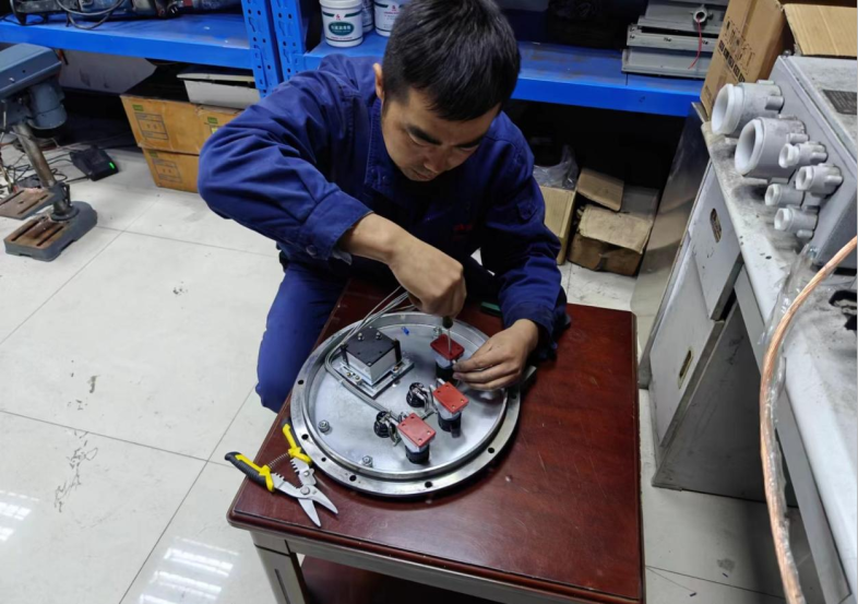 1702259121923935.png 640 (1).png